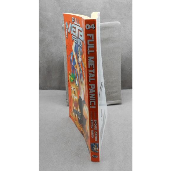 Full Metal Panic! Vol 4 English Manga Shouji Gatou 2004 - Picture 3 of 10